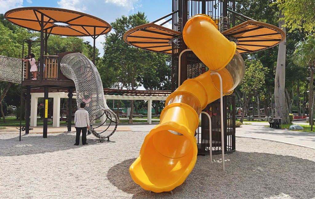 北屯兒童公園林間探索遊戲場-臺中市立圖書館興安分館(特色遊戲場)