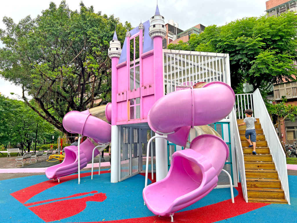 永盛公園(*特色遊戲場)