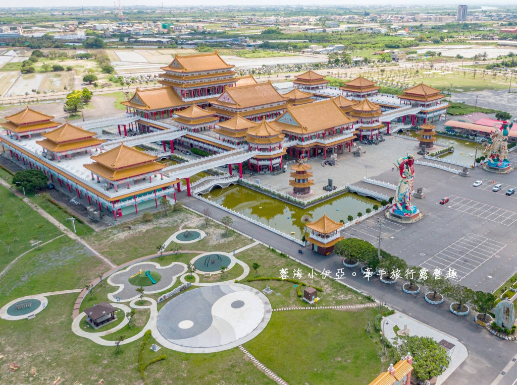 正統鹿耳門聖母廟(鹿耳門聖母廟廟徽親子園區)(太極造型戲水池-特色遊戲場)