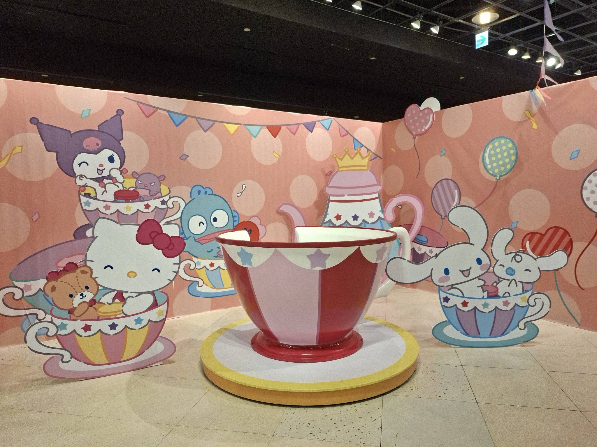 三麗鷗繽紛遊樂園+拉拉熊海外巡迴展@高雄夢時代(04/17-06/08)