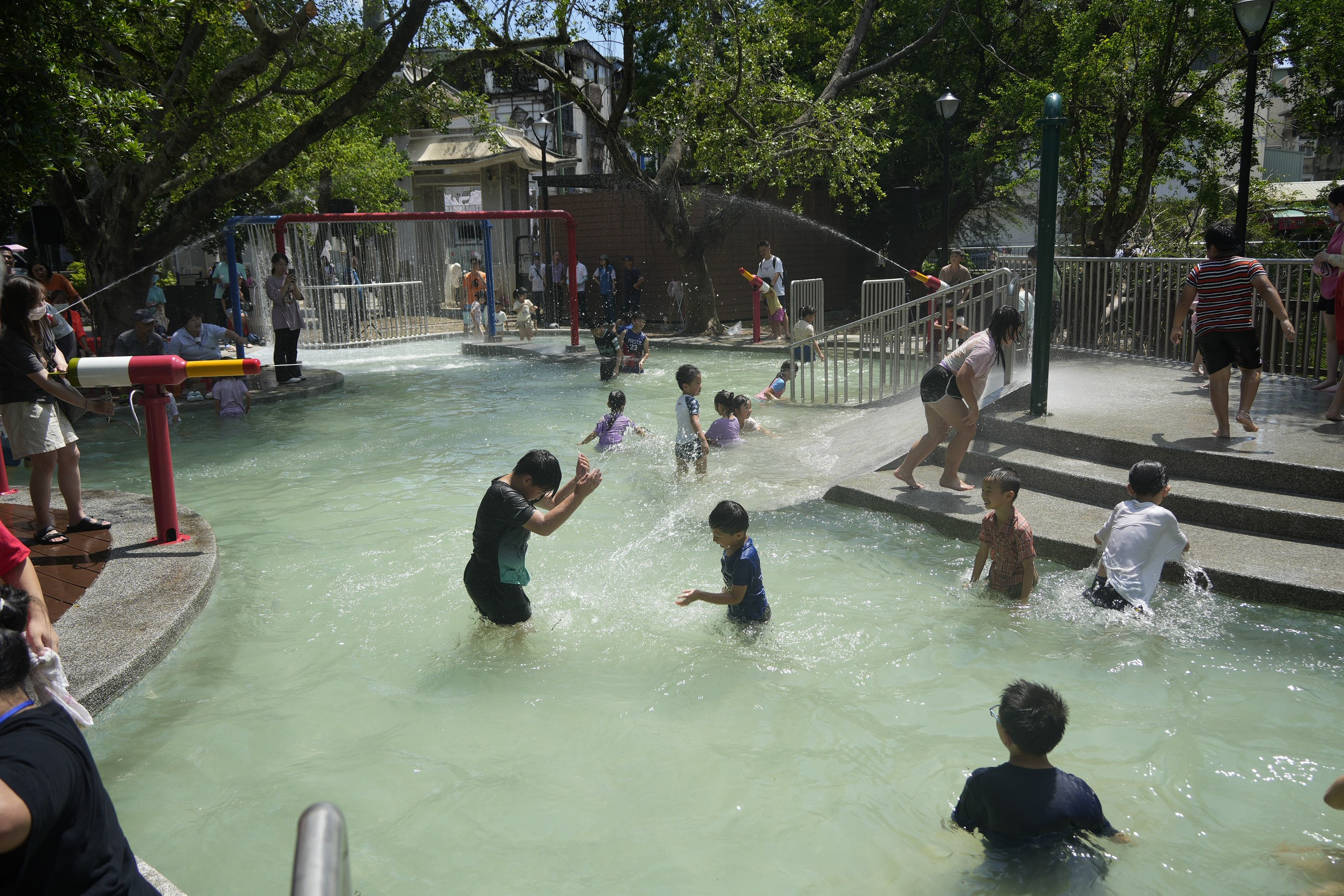 南投市中山公園(特色遊戲場-戲水區)